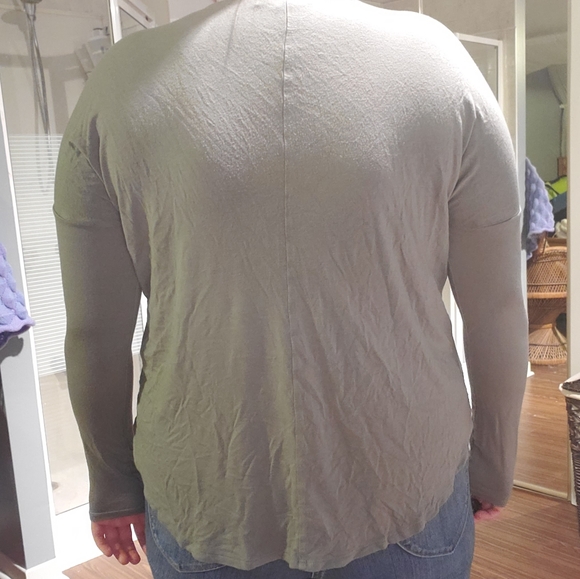 Long sleeve shirt - Picture 2 of 3